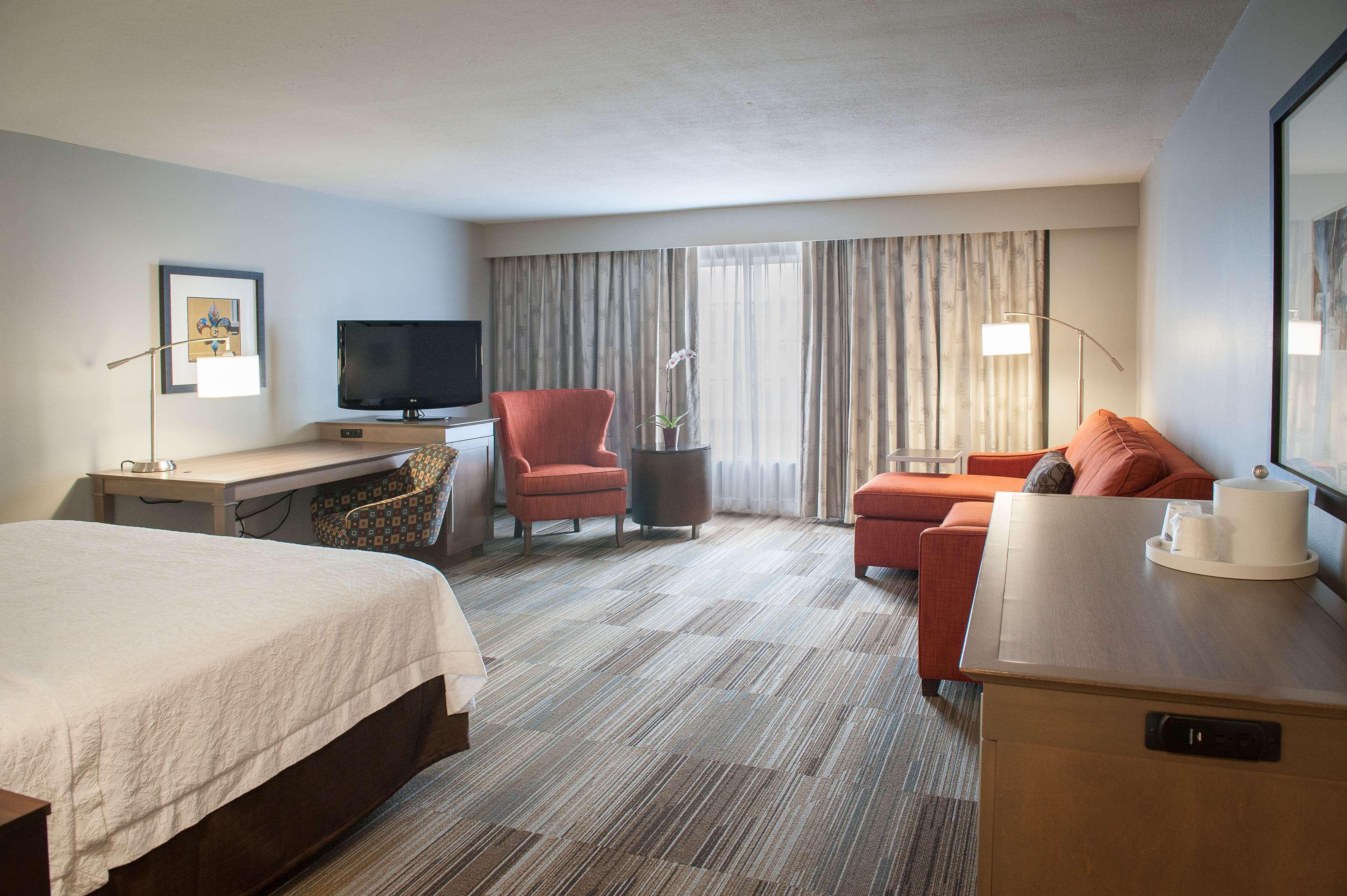 Hampton Inn New Orleans/St.Charles Ave Exteriör bild