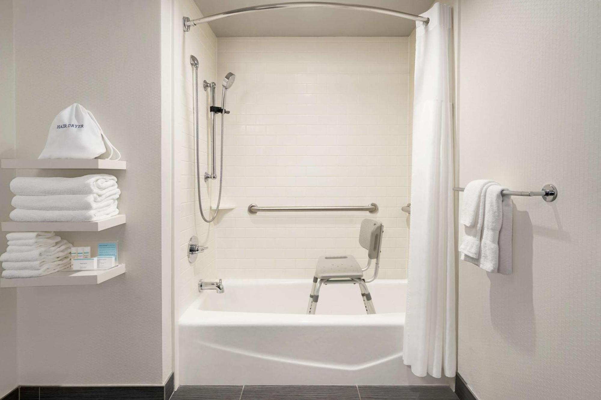 Hampton Inn New Orleans/St.Charles Ave Exteriör bild